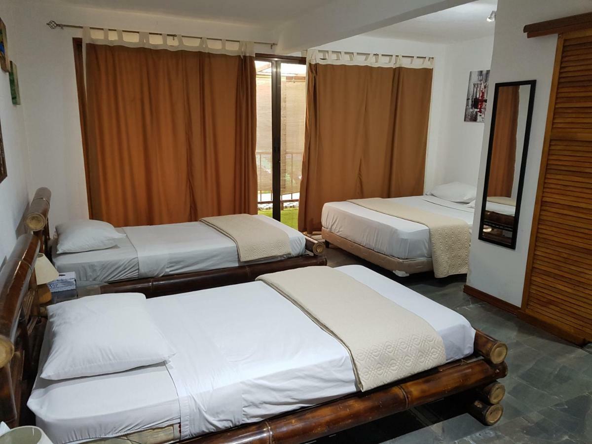 Hotel Bugabutik Puerto Viejo de Talamanca Exteriör bild
